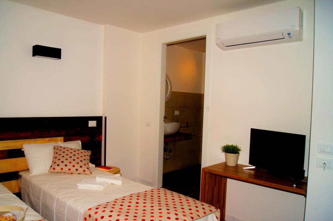 Isola Bed And Breakfast Syracuse Exterior foto